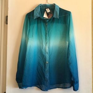 Gorgeous flowing ombré blouse